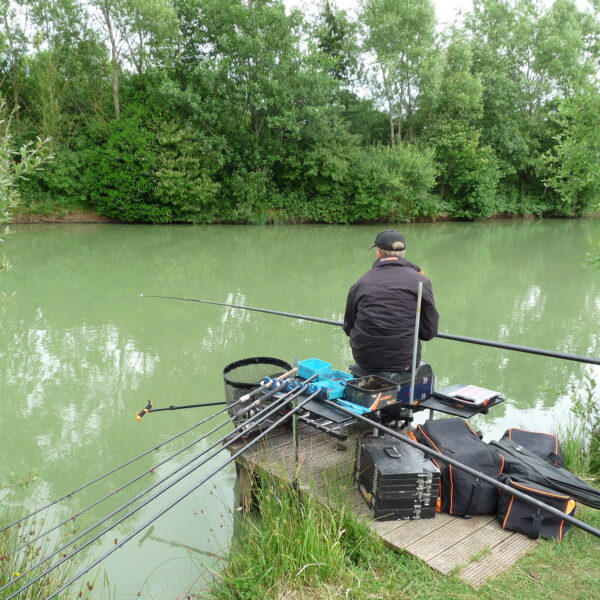 Beautiful Alcott Farm Fishery- Fishing lakes near Birmingham