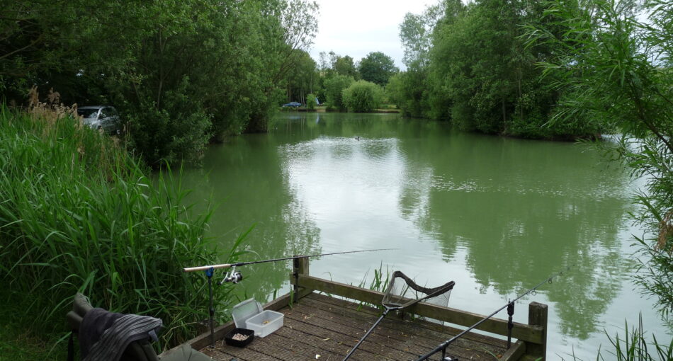 Beautiful Alcott Farm Fishery- Fishing lakes near Birmingham