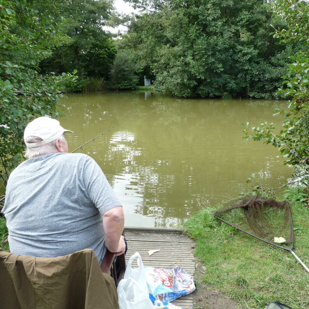 Nine Oaks Holidays and Angling Centre