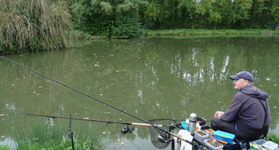 Fishing Malcolm Pool at Peatling Pools in Peatling Parva