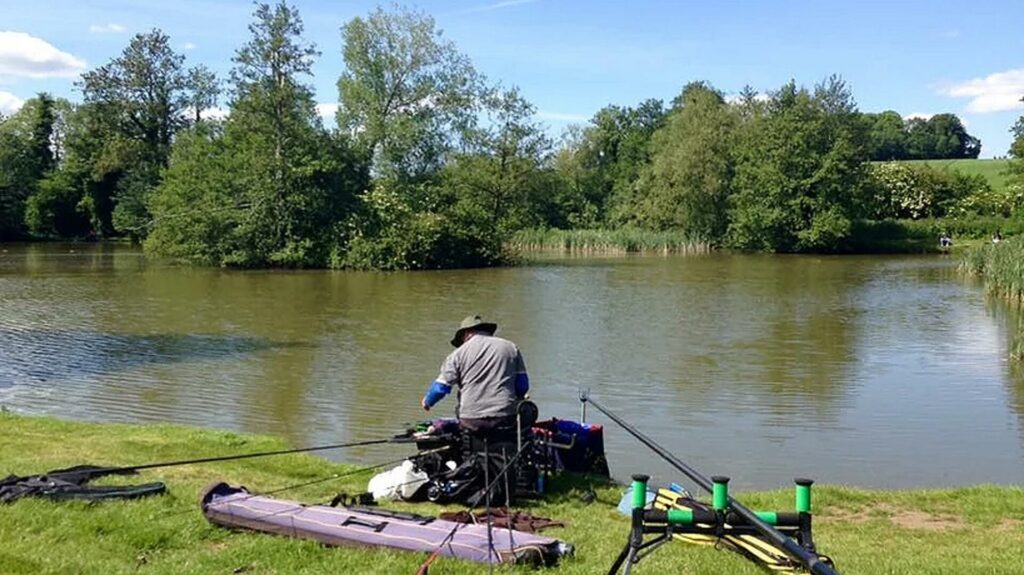 Rood Ashton Fishery