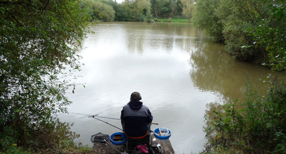 Gearys lake at Packington Somers Fishery near Meriden