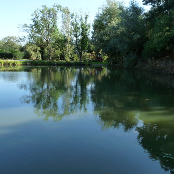 Canaan Farm Pool at Ashby Parva in Leicestershire