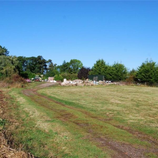 Barbers Bridge land and fishing lakes for sale in Gloucestershire
