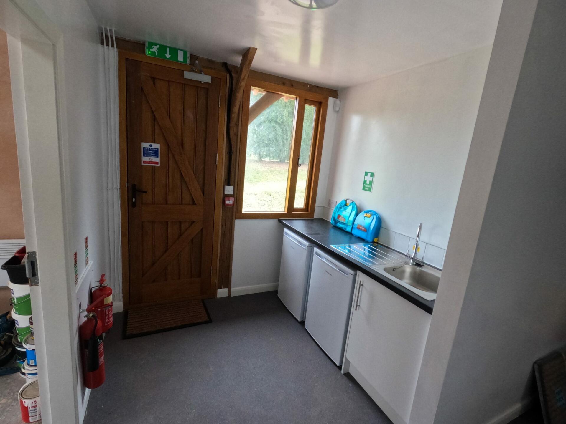 Field Aston Reservoir Fisheries.co.uk