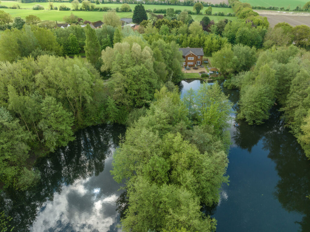 Grasslands Holiday Park and Fishing Lakes