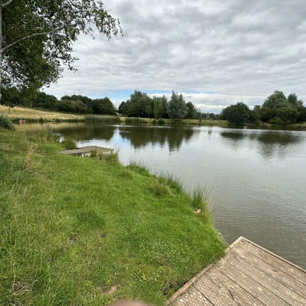 Meadowlands Fishery near Coventry in the West Midlands