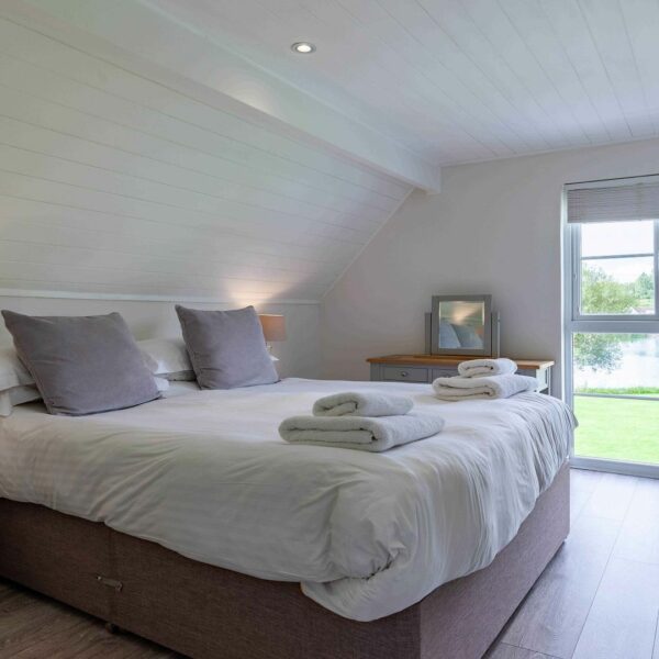 Bedroom at Lakeside Lodge